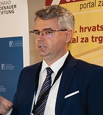 Izv. prof. dr. sc. Dario Dunković